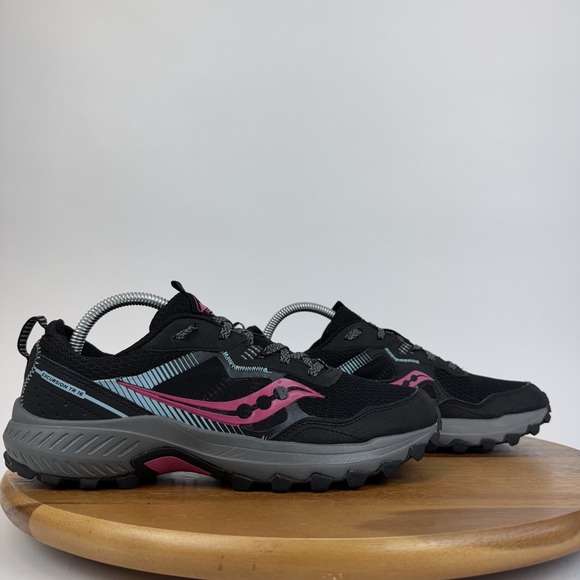 Womens Saucony Excursion Tr 16 Low Trail Running Athletic Black Shoes Size 9.5 M - Picture 1 of 8